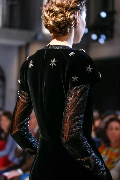 Look 4